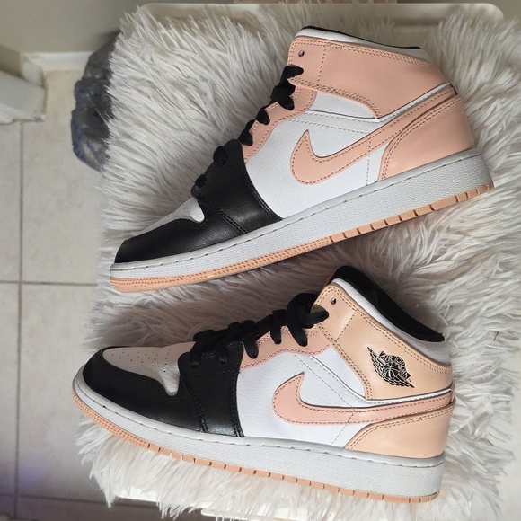 Jordan Black and White High-Top Sneakers - Picture 8 of 10